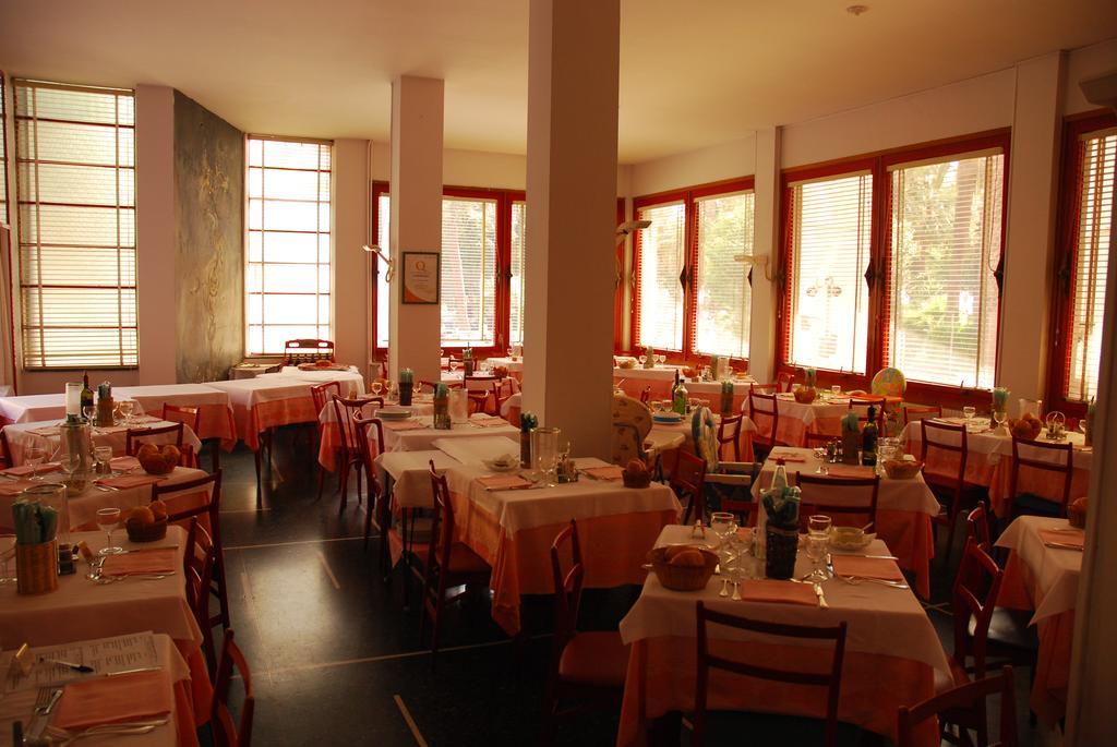 Hotel Colibri Finale Ligure Exterior photo