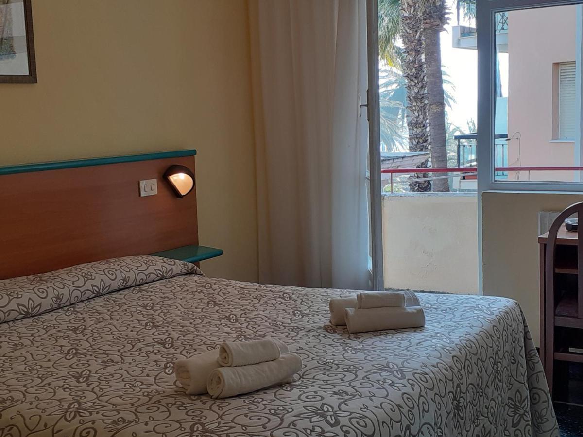 Hotel Colibri Finale Ligure Exterior photo